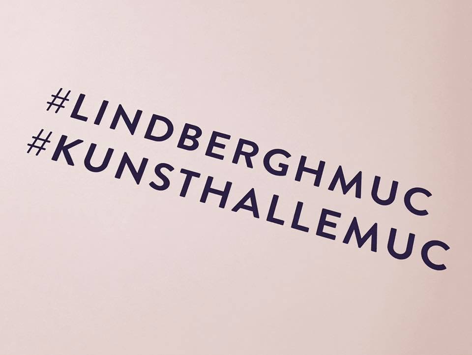 München, Deutschland – Fotoausstellung von Peter Lindbergh
